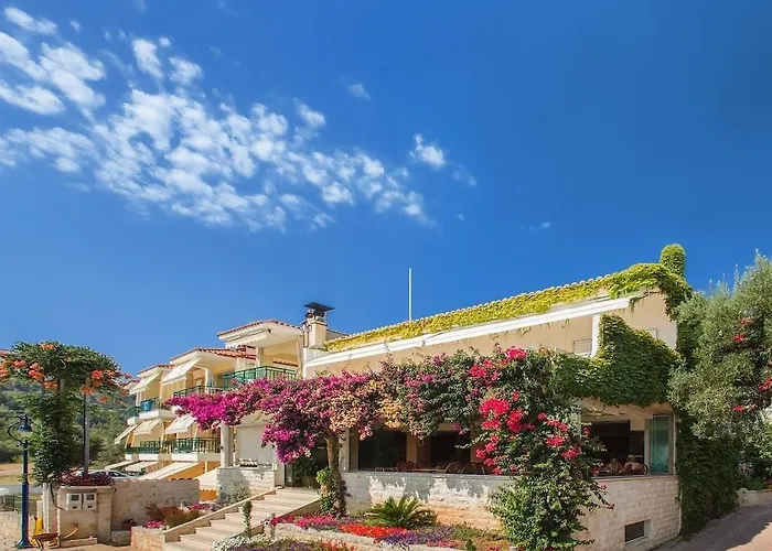 Xenios Loutra Village Hotel