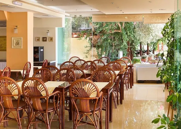Hotel Xenios Loutra Village 3*
