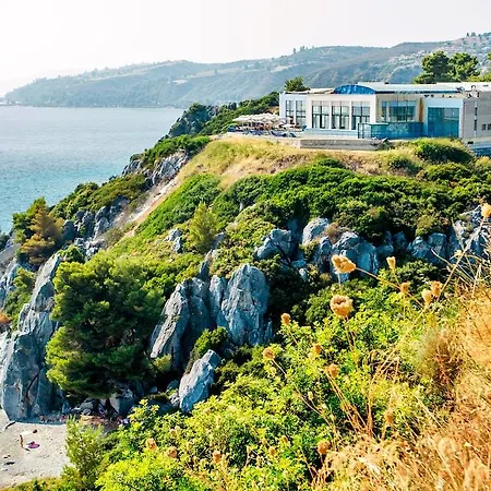 Xenios Loutra Village Beach Hotel 3*