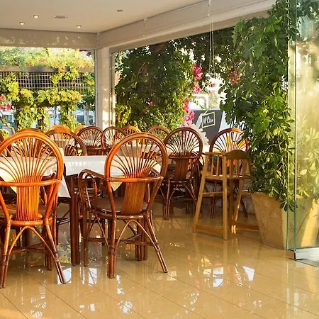 Xenios Loutra Village 3* أغيا باراسكيفي