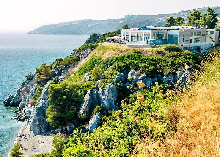 Xenios Loutra Village 3*